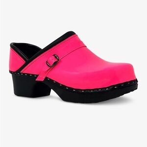 C & C Sweden Paparazzi Pink Patent Leather Nursing Clog Size 39 7.5/8
